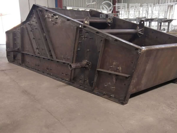 大型震動(dòng)篩選機(jī) 大型震動(dòng)篩選機(jī)